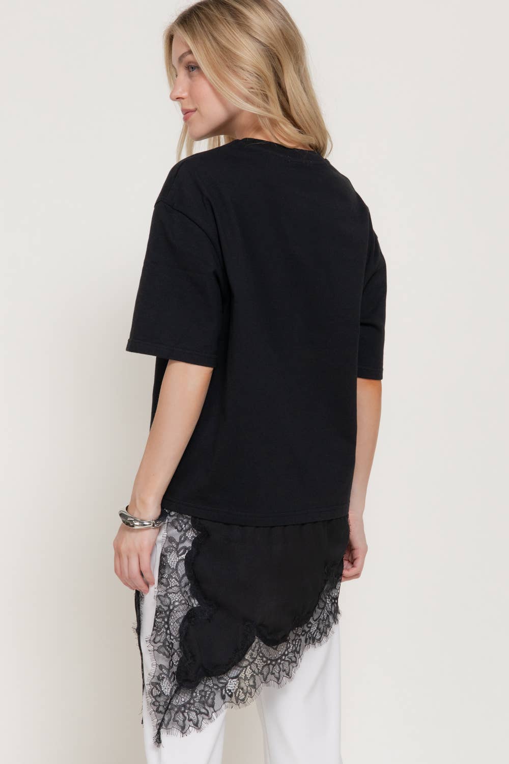 Short Sleeve Asymmetrical Hem with Tonal Lace Knit Top