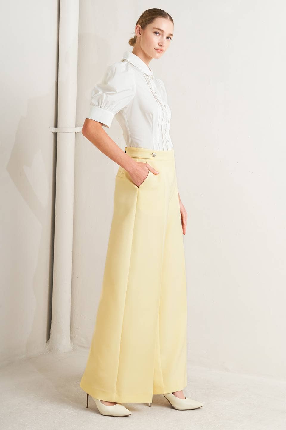 A solid woven pant - FP1928T