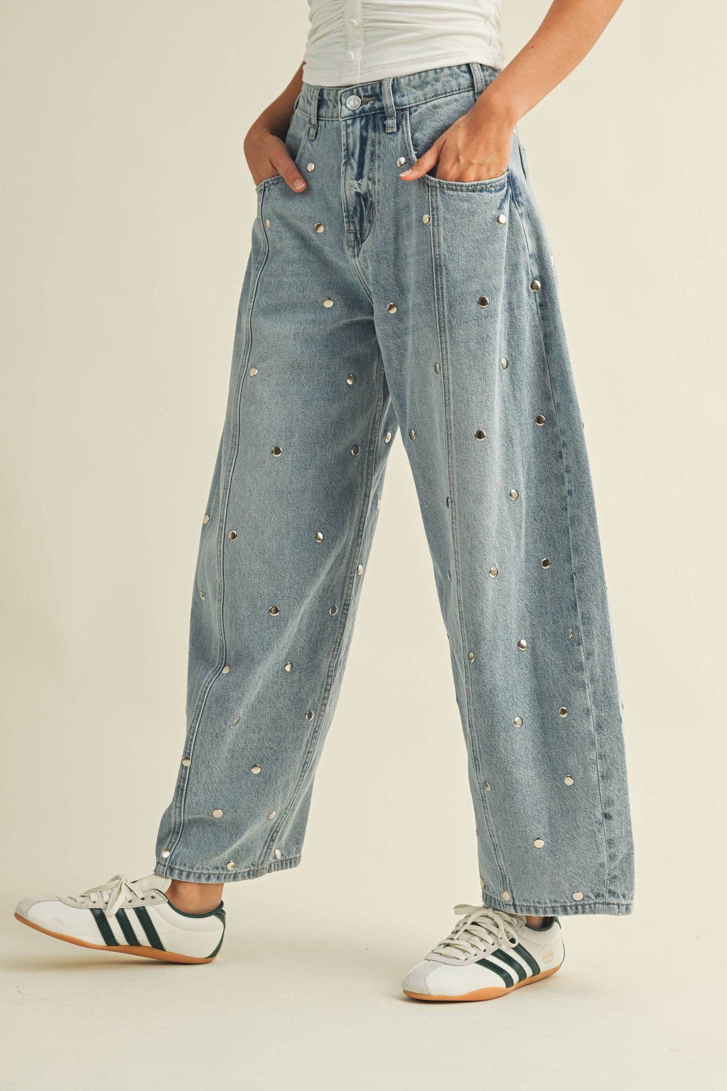 IP1390 STUDDED BARREL DENIM PANTS
