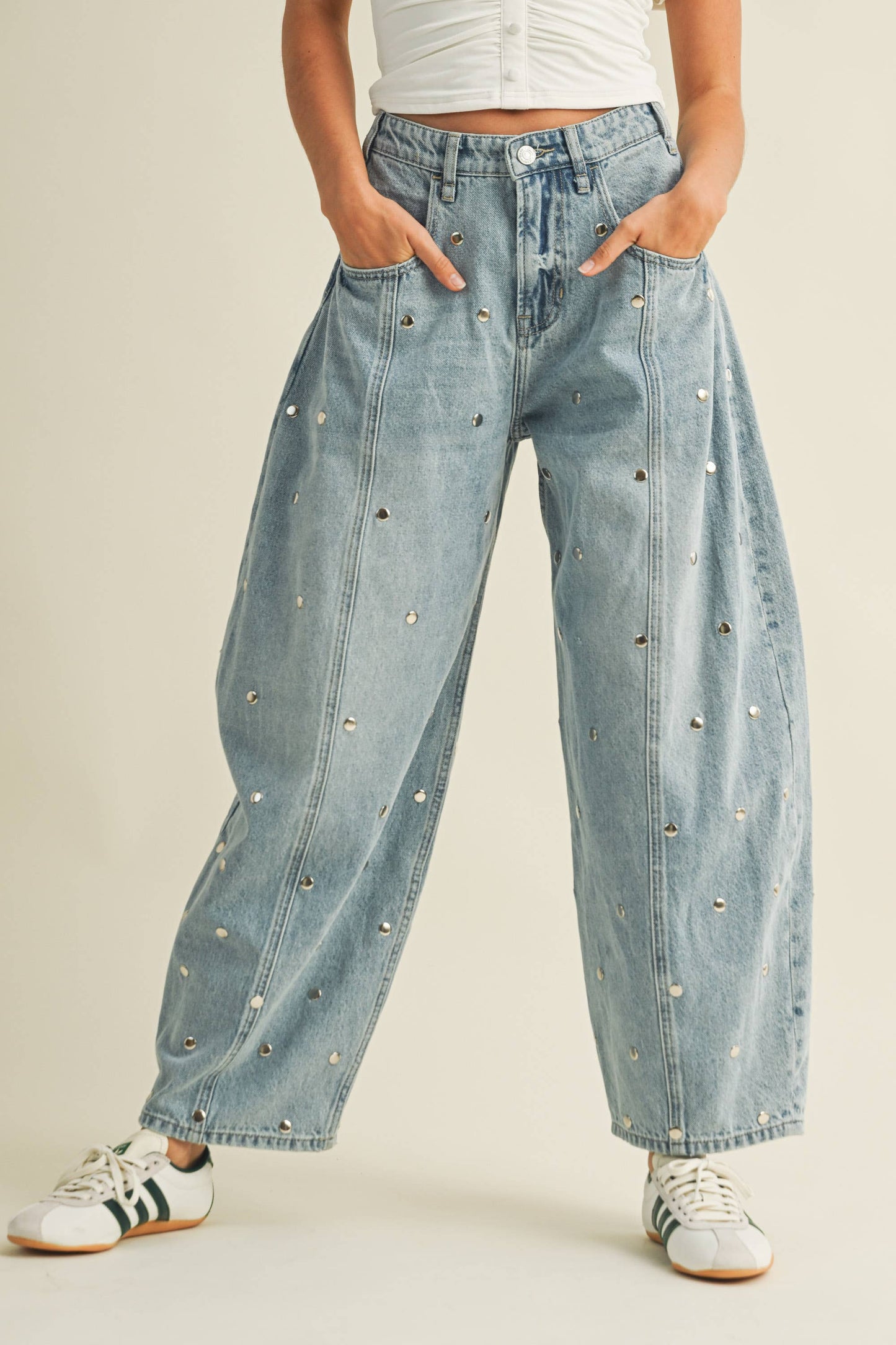IP1390 STUDDED BARREL DENIM PANTS