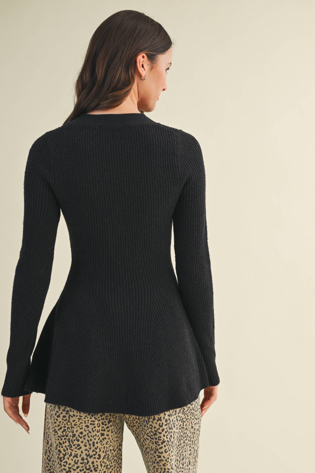 V NECK Sweater
