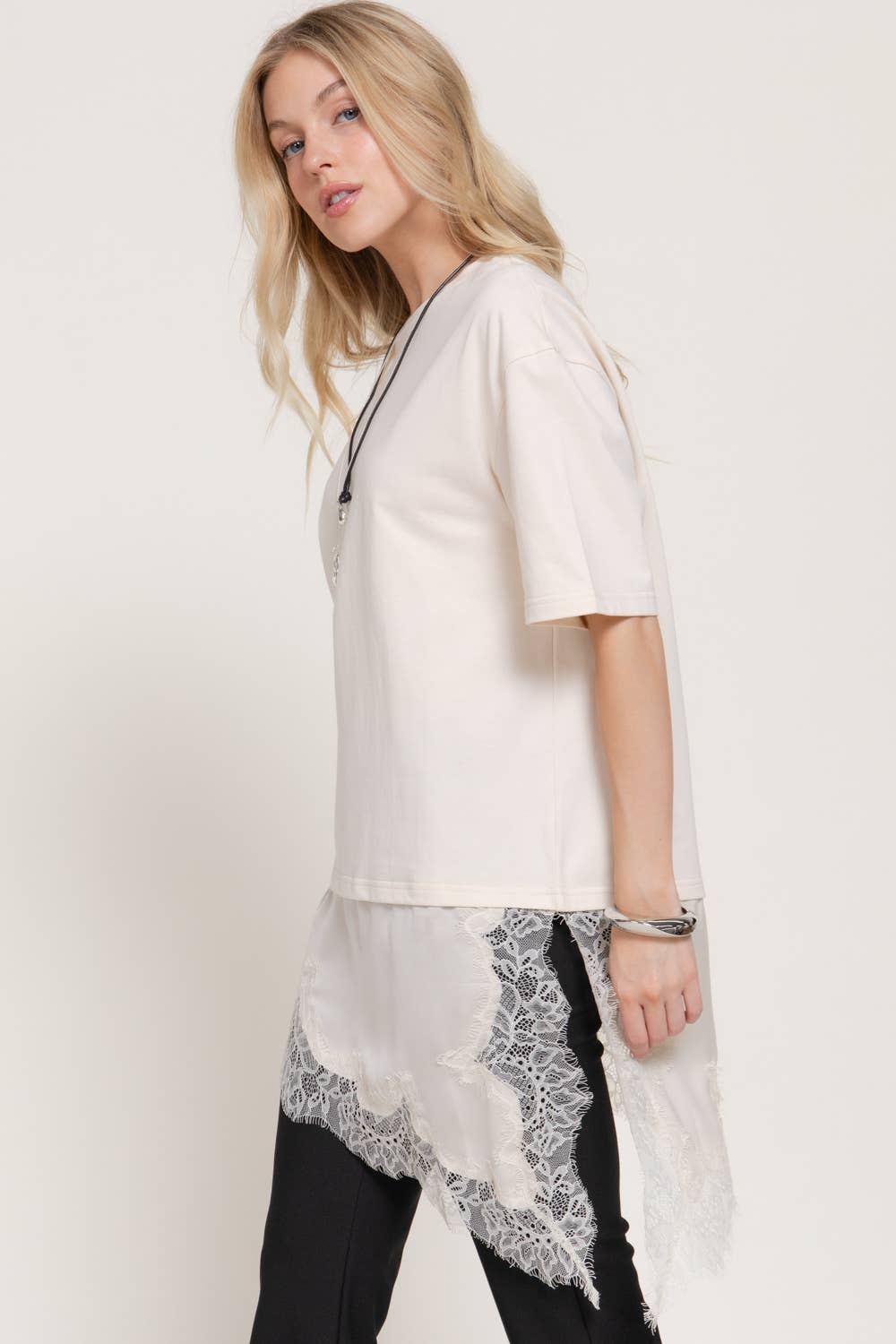 Short Sleeve Asymmetrical Hem with Tonal Lace Knit Top
