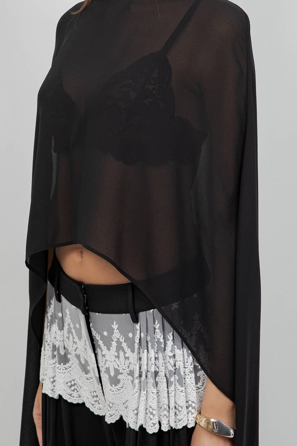 SOFT WOVEN LAYER CAPE