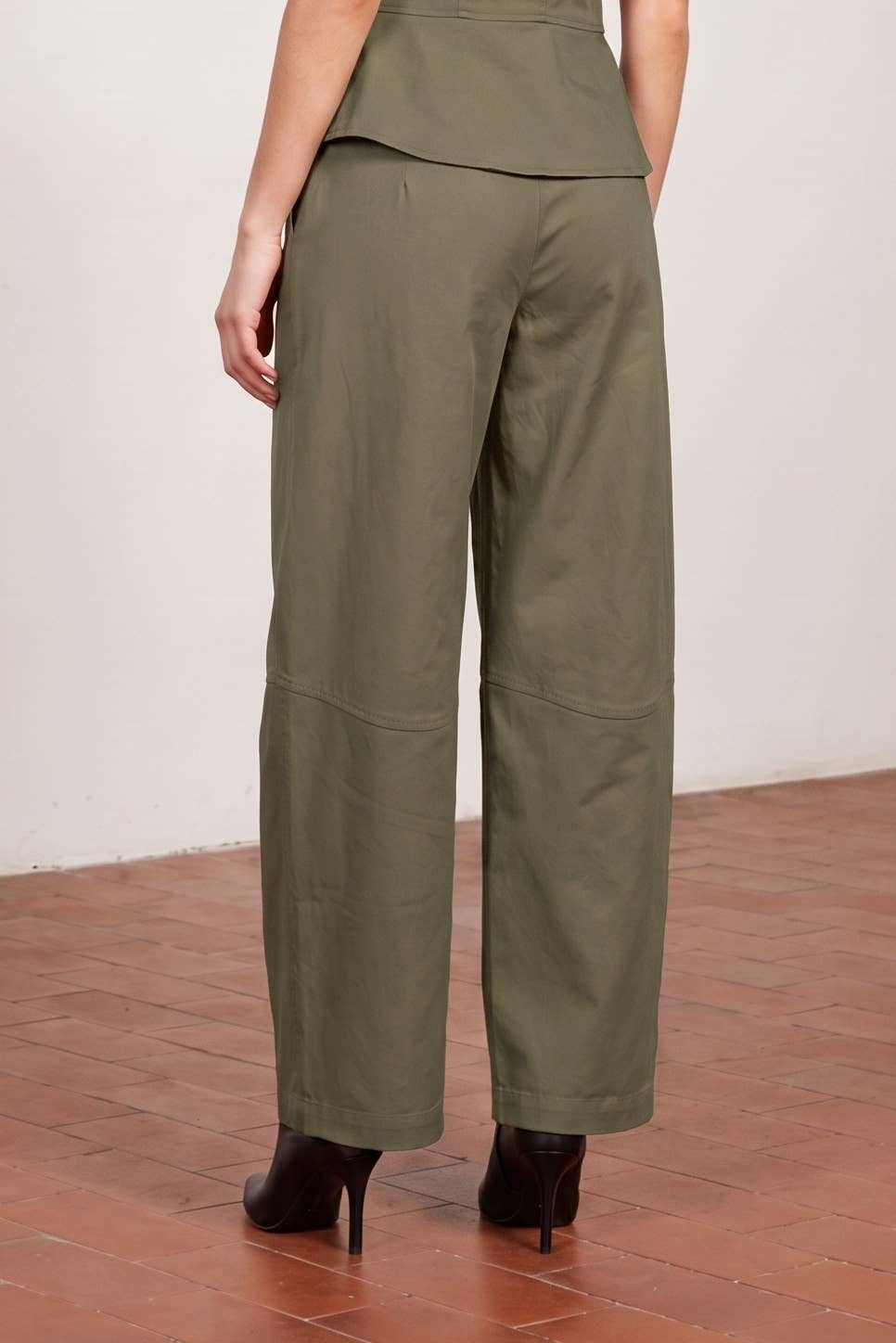 BUTTON DETAILED STRETCH TWILL PANTS