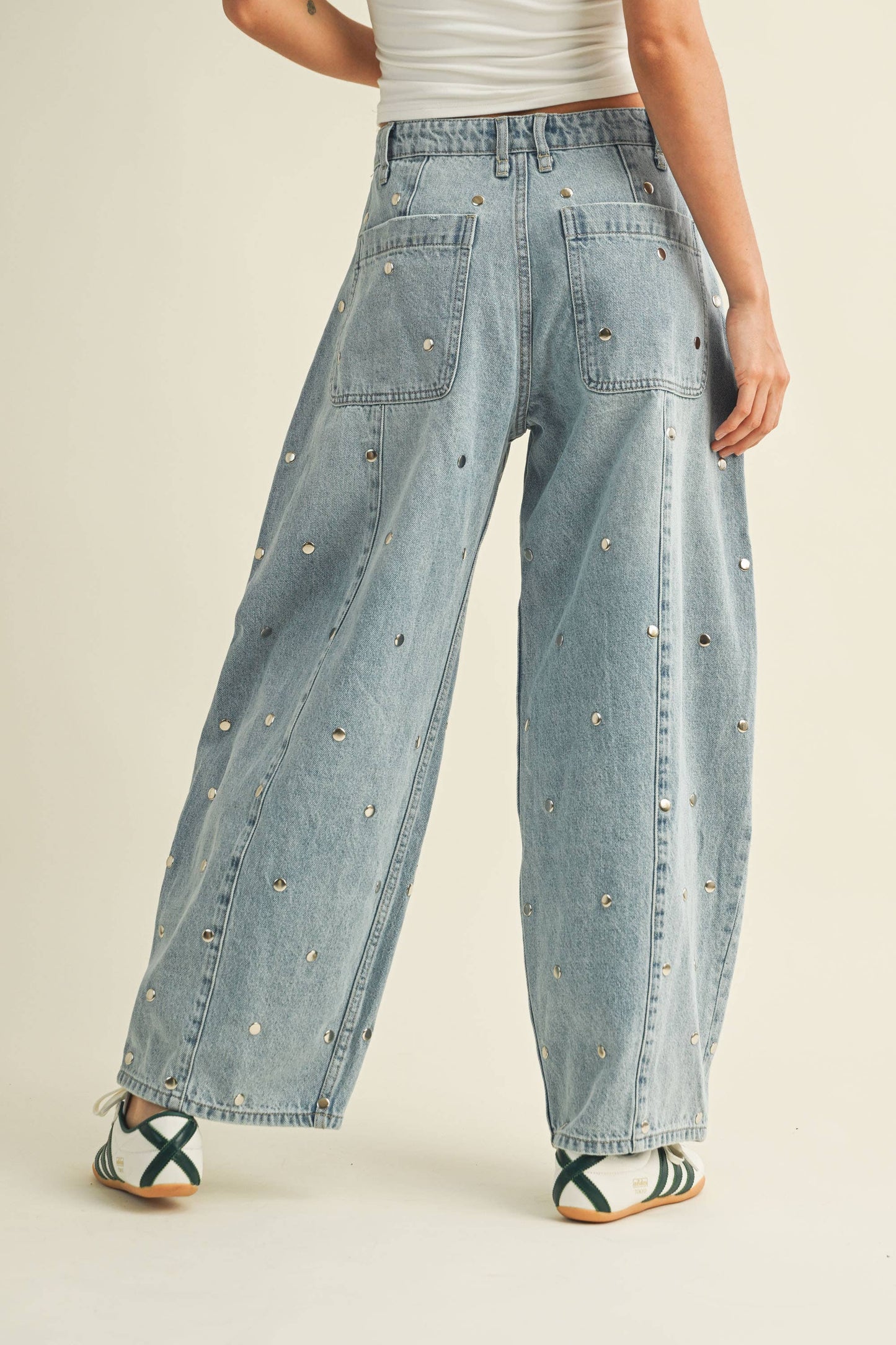 IP1390 STUDDED BARREL DENIM PANTS
