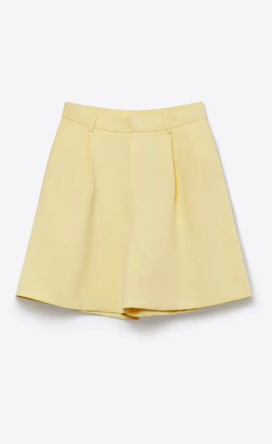 Yellow Bermudas