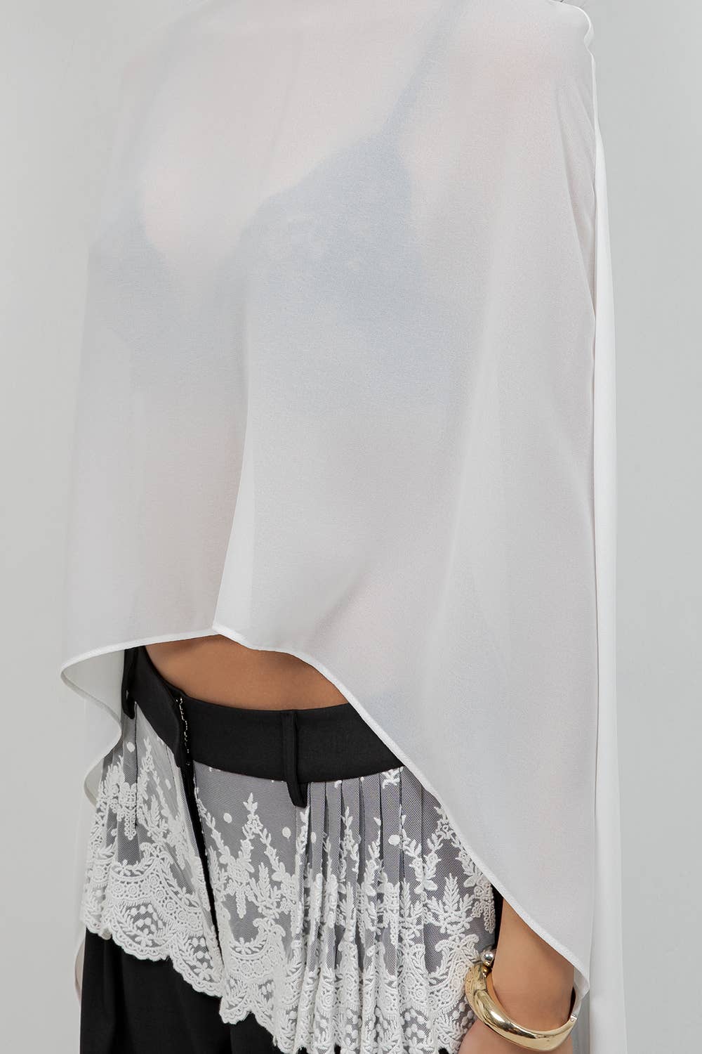 SOFT WOVEN LAYER CAPE