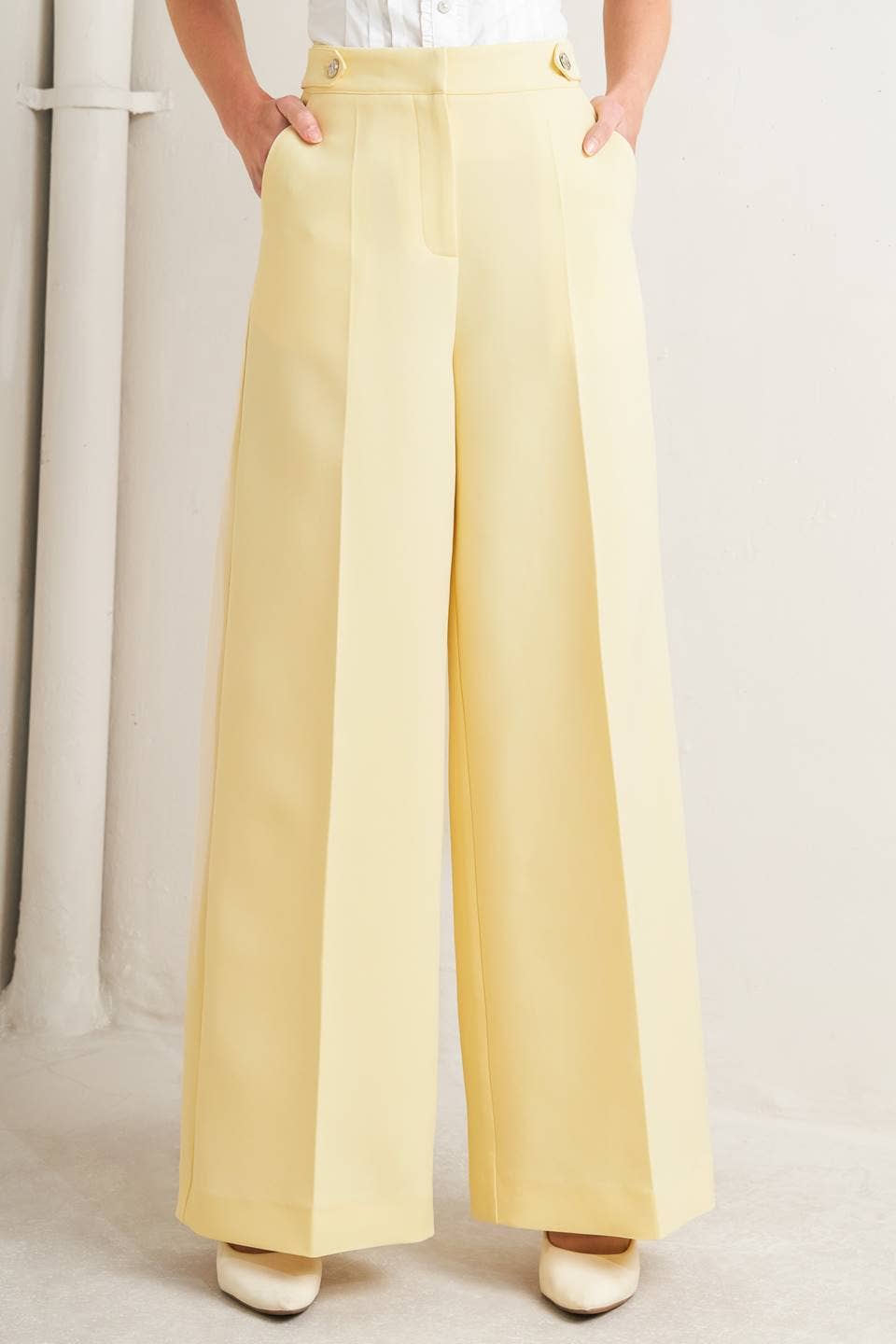 A solid woven pant - FP1928T